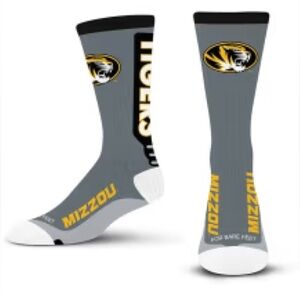 FOR BARE FEET MISSOURI‎ TIGERS SOCKS NWT Size Large